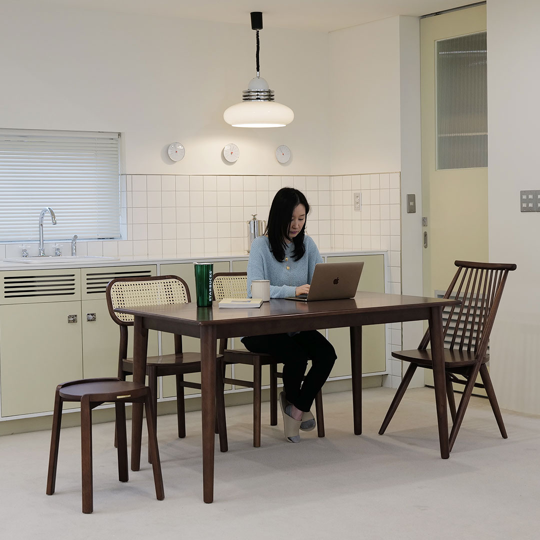 자야캠핑 포르보 월넛 원목 직사각형 4인용 6인용 식탁 테이블 1600