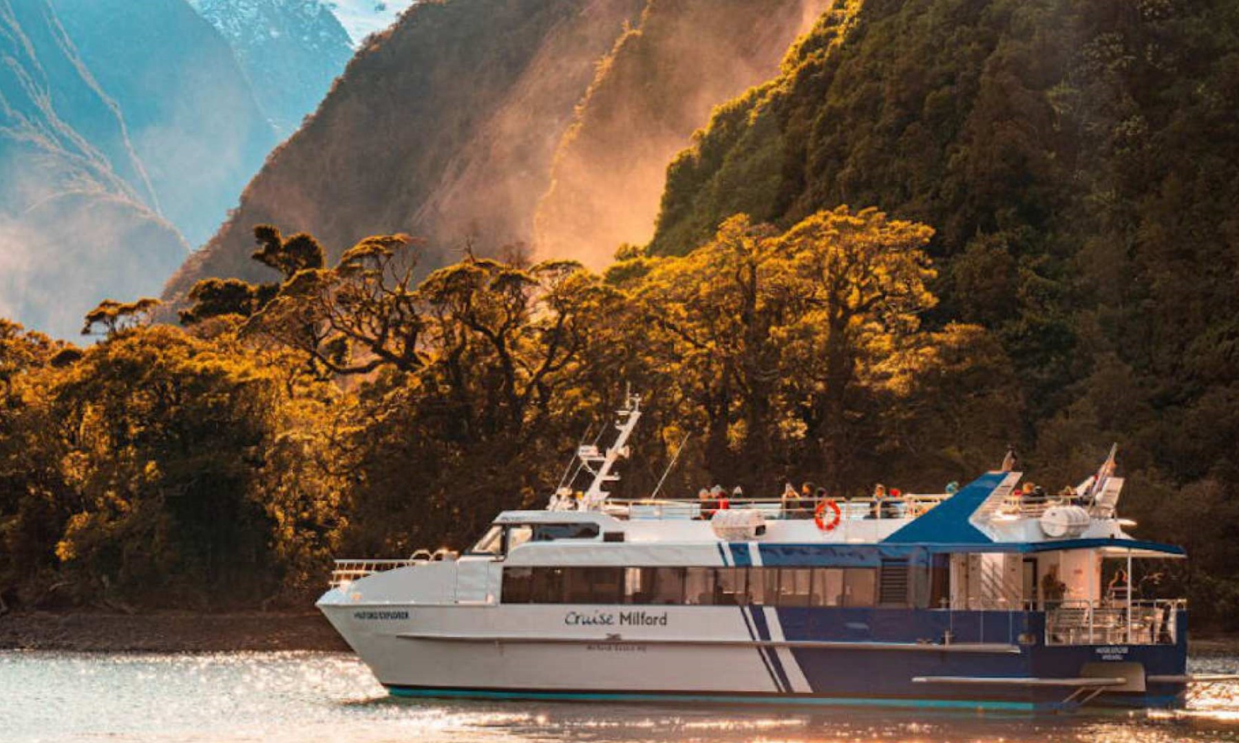 뉴질랜드 남섬 밀포드 사운드 소형 보트 크루즈