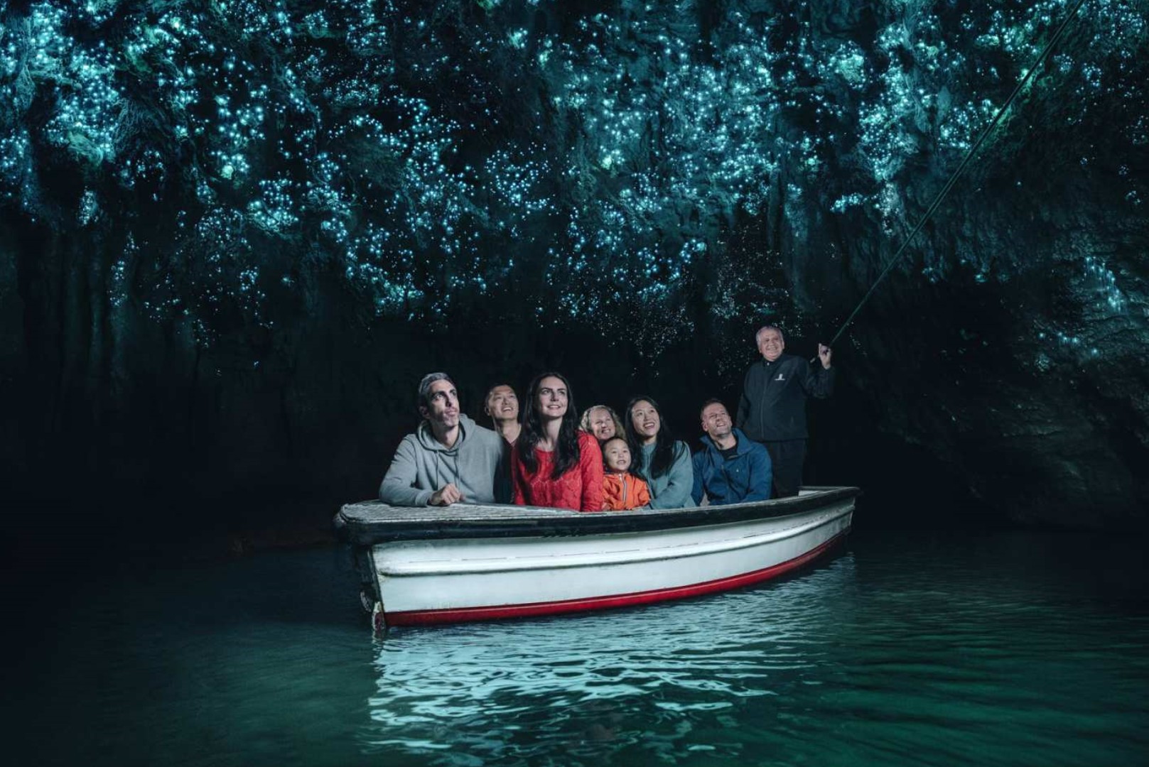 뉴질랜드 북섬 오클랜드 | 와이토모 반딧불동굴 탐험 이미지 3