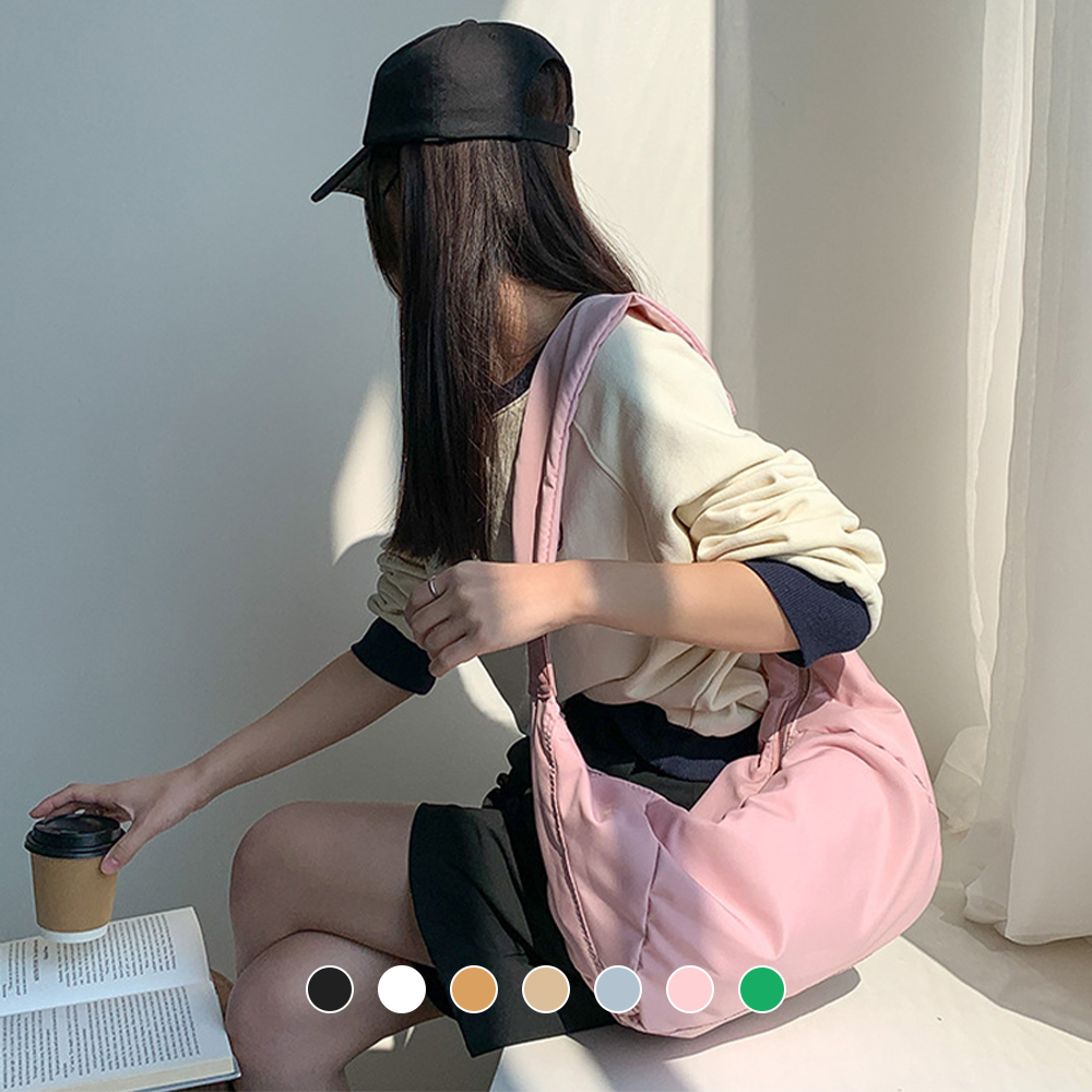 밀스펙 호보 크로스 메신저백 옆으로 매는 보부상 가방 반달 크로스백 크로와상백