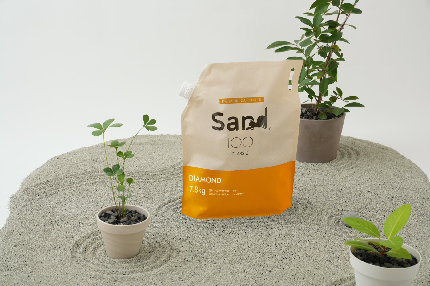 [정기구독1등] 샌드백 다이아몬드 카사바X벤토나이트 고양이모래 7.8kg(9.6L)x1팩 - 상세 이미지 2