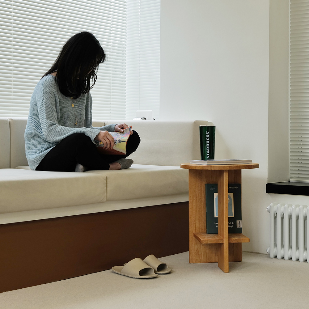 자야캠핑 오울루 2단 원형 협탁 원목 소파 테이블