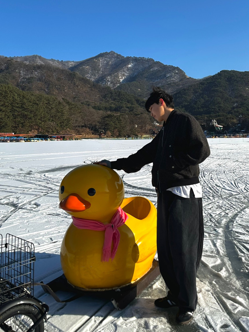 Black_(19)_%ED%8F%AC%ED%86%A0%EC%83%B5