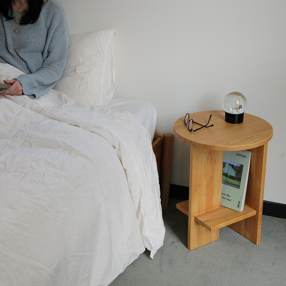 자야캠핑 오울루 2단 원형 협탁 원목 소파 테이블