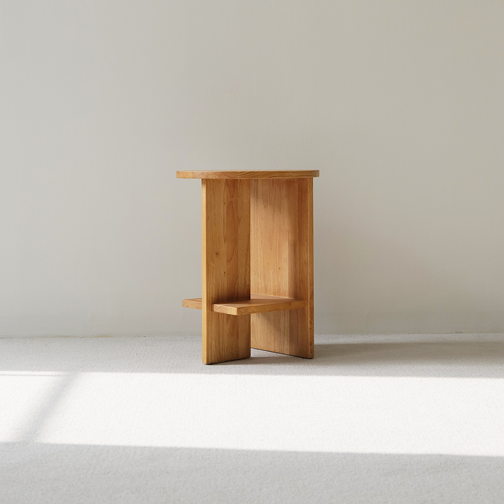 자야캠핑 오울루 2단 원형 협탁 원목 소파 테이블