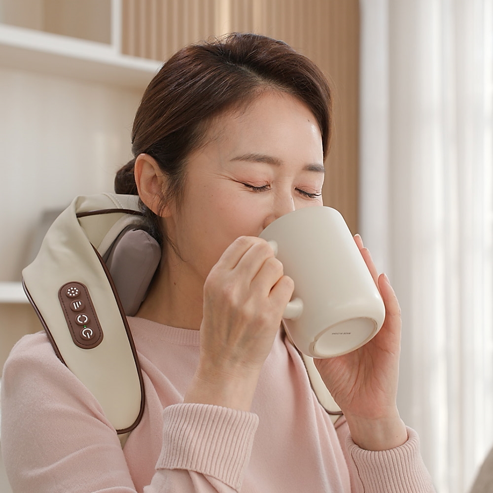 효자약손 4D 어깨마사지기 무선 안마기 목마사지기 류규혁 승모근 마사지기계 - 상세 이미지 5