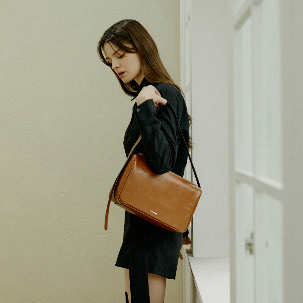 몽삭 클레어 숄더&크로스백 라지 탄 AP15-2305-TN