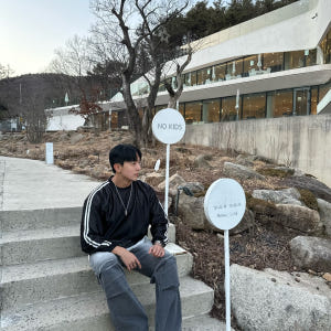남녀공용 맨투맨 고프코어맨투맨 커플오버핏 착용 후기 | 사이즈/핏 총정리 - 상품 이미지 4