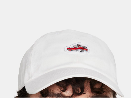 국내매장판 나이키 클럽 언스트럭처 `에어맥스 1` 캡 D7 FN4402-100