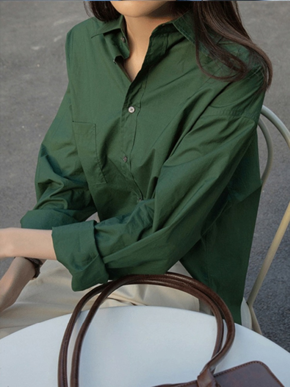 모래에도 꽃이 핀다 오유경 이주명 셔츠 옷 블루 오버핏 7회 패션 이미지 4