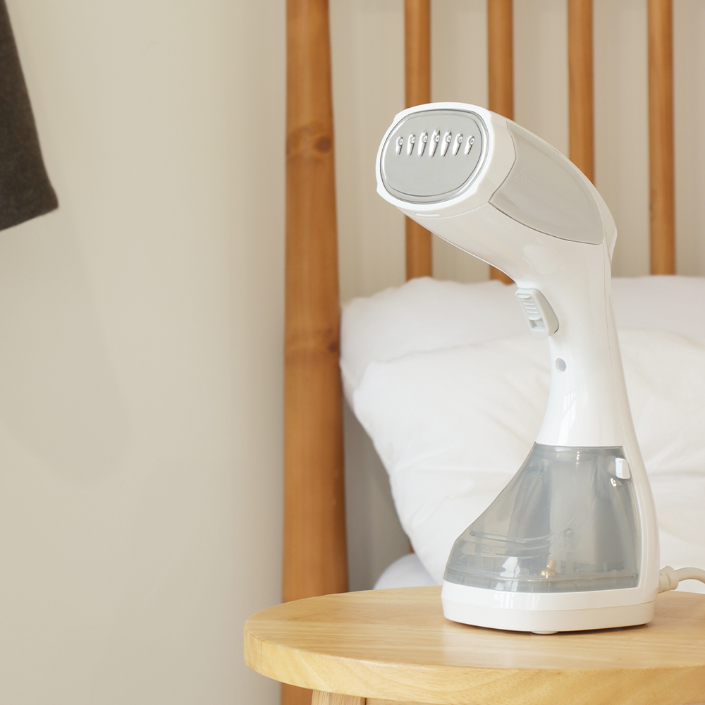 쿠잉 핸디형 스팀다리미 HSI-1500GW 핸드형 미니 스티머 여행용 휴대용 파워