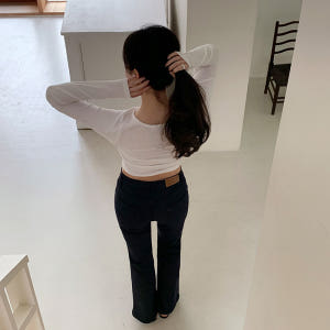 (국내제작)(쫀득스판슬림핏) 아르노 심플 무지 유넥 긴팔 이너 크롭티 t... 착용 후기 | 사이즈/핏 총정리 - 상품 이미지 4