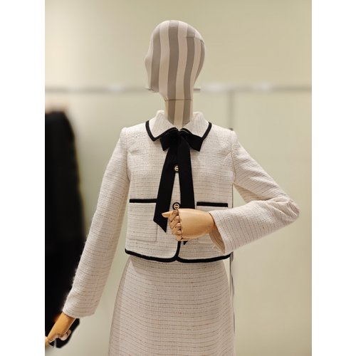 [LINE](신세계 사우스시티)[라인어디션] (N755) 카라넥 타이 포인트 크롭 자켓 (NGJKOC8200) : 신세계백화점