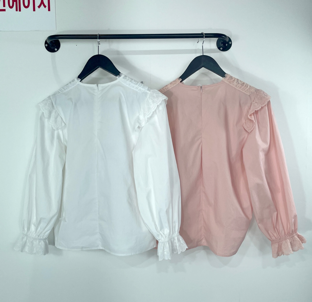 여자여자몰 엘레강스 플라워자수 코튼블라우스 브이펀칭프릴 봄블라우스 럭셔리 이미지 3