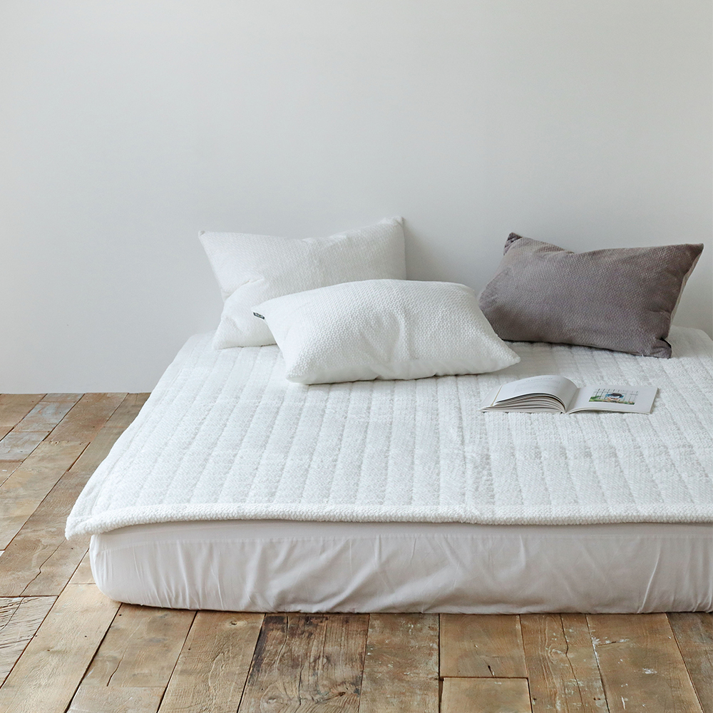 줄리 극세사 패드 마이크로 착번아웃 겨울 침대패드 Q