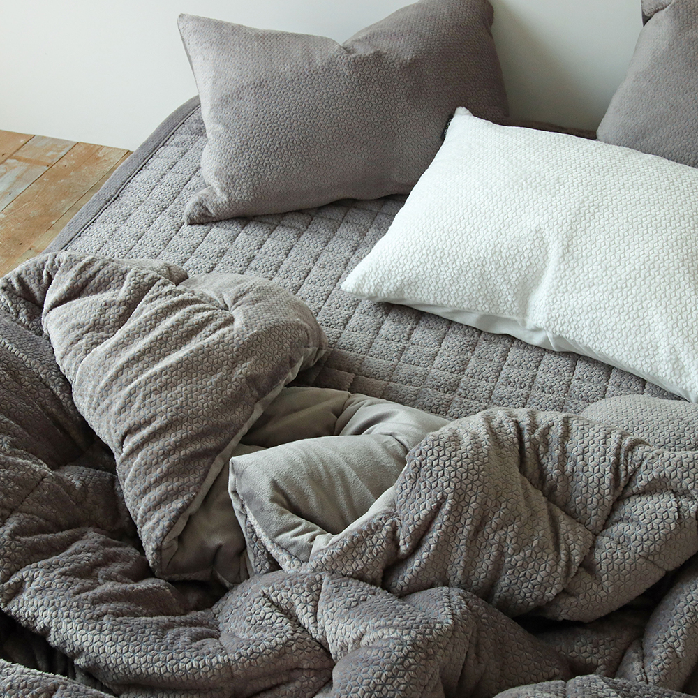 줄리 극세사 패드 마이크로 착번아웃 겨울 침대패드 Q