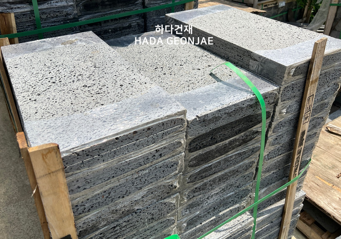 현무암판석 소공 개미굴 무공 600 현무암판재 / 하다건재