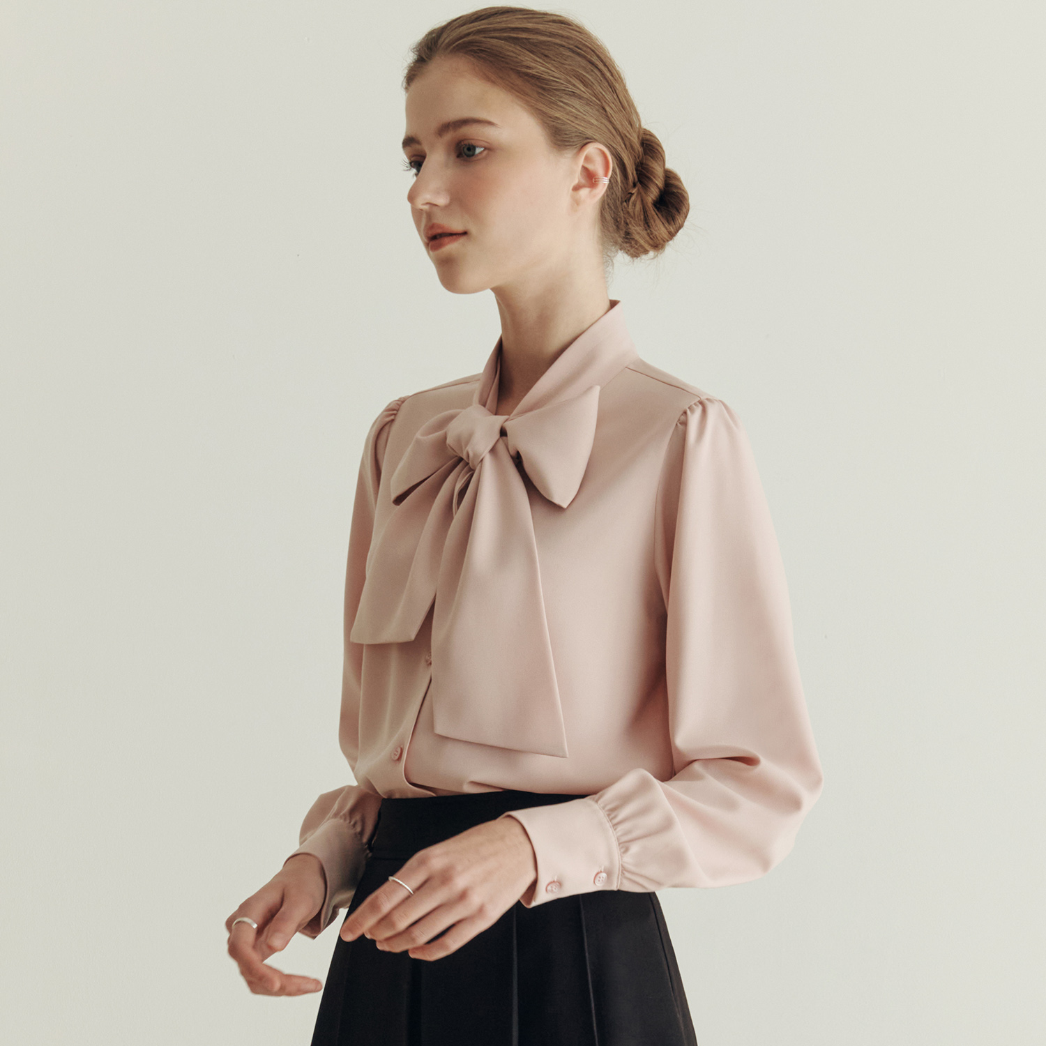 [제로스트릿] 로맨틱 리본 타이 블라우스 ROMANTIC RIBBON TIE BLOUSE / PINK - 상품 이미지