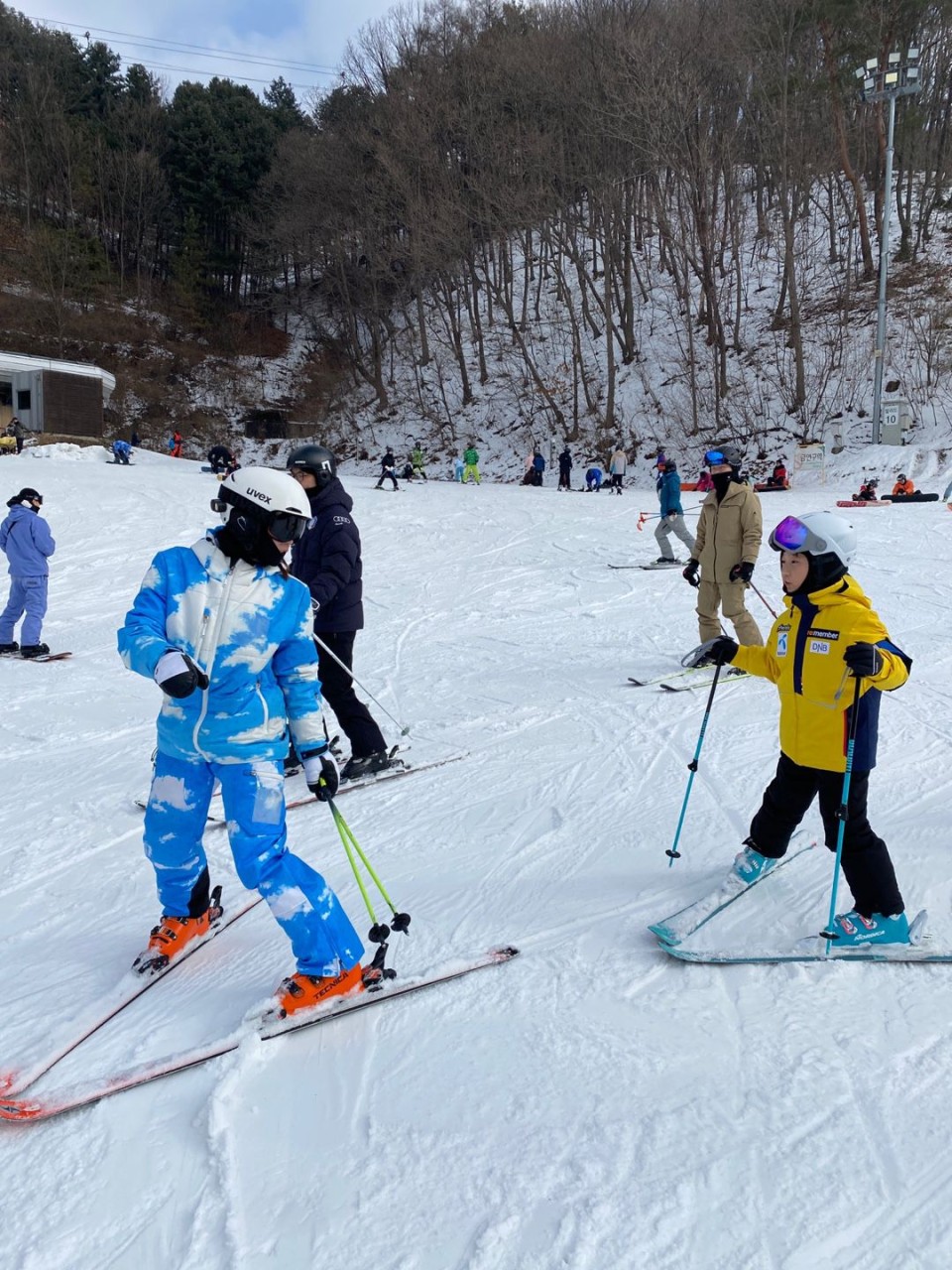 스키장 렌탈샵 왕복 픽업 서비스 프리미엄 장비 의류 리프트권 셔틀버스패키지 제임스보드