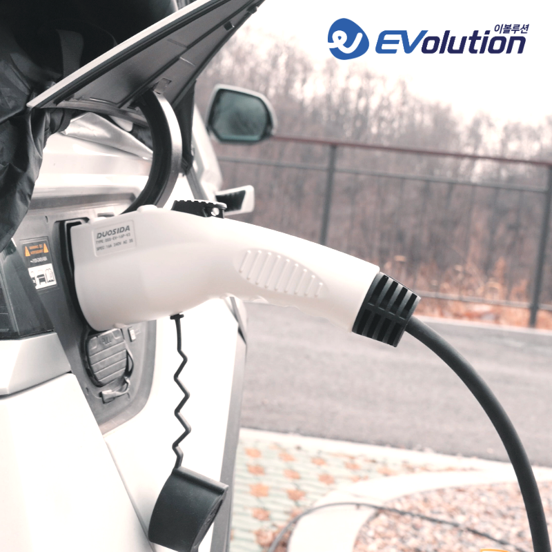 전기차 실내 V2L 커넥터 어댑터 멀티탭 3구 20A 아이오닉5 ev3 ev6 ev9