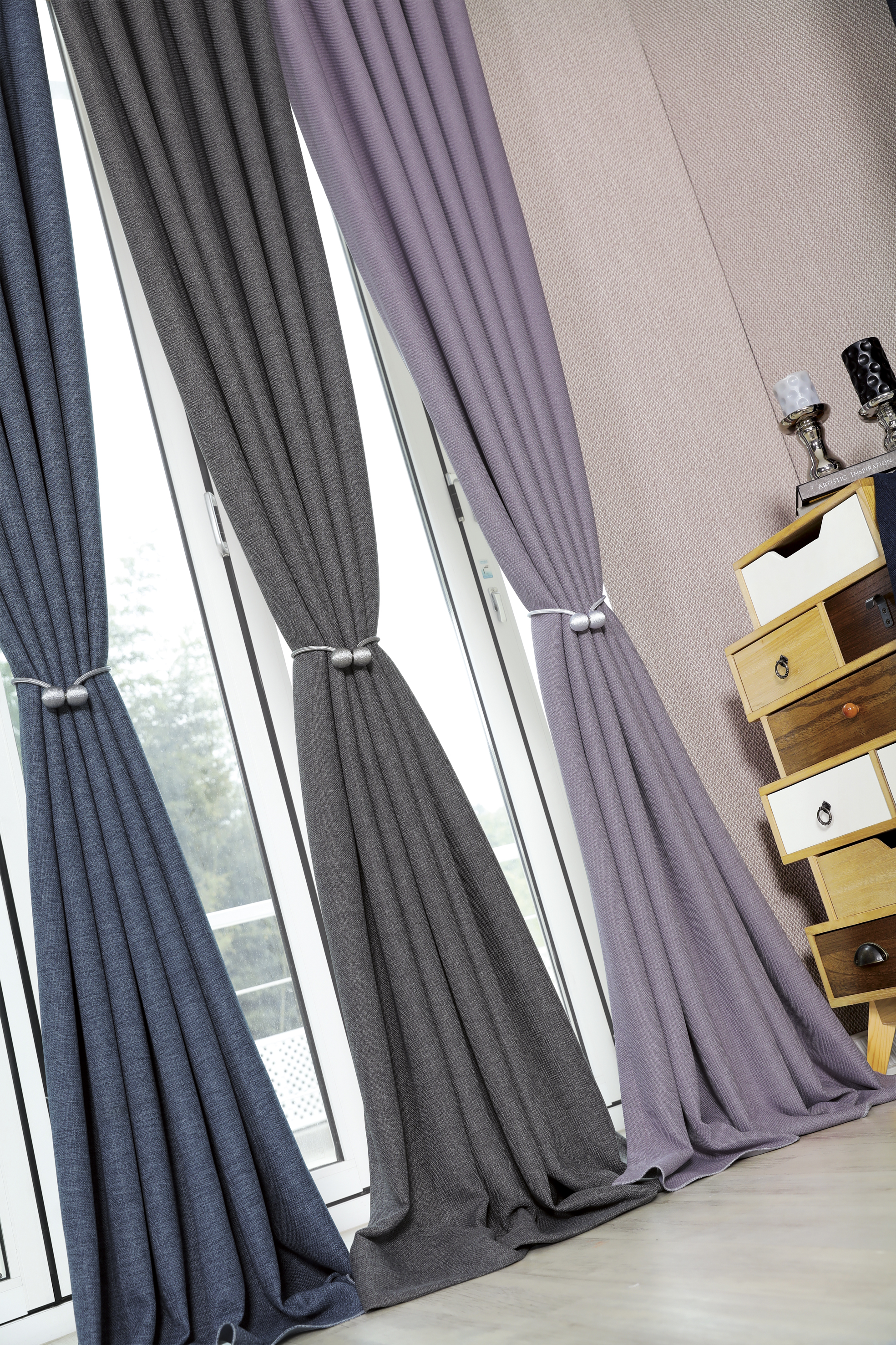 아르일랑 일상 암막 커튼 빛차단율 80% 형상기억 가공 1cm 나비주름 타입 항균 댄디스