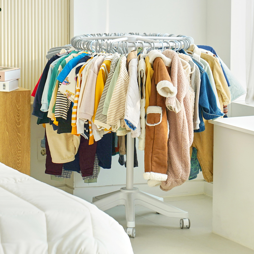 뉴코코맘 아기행거 360도 회전 원형 이동식 아기옷 유아 키즈 행거