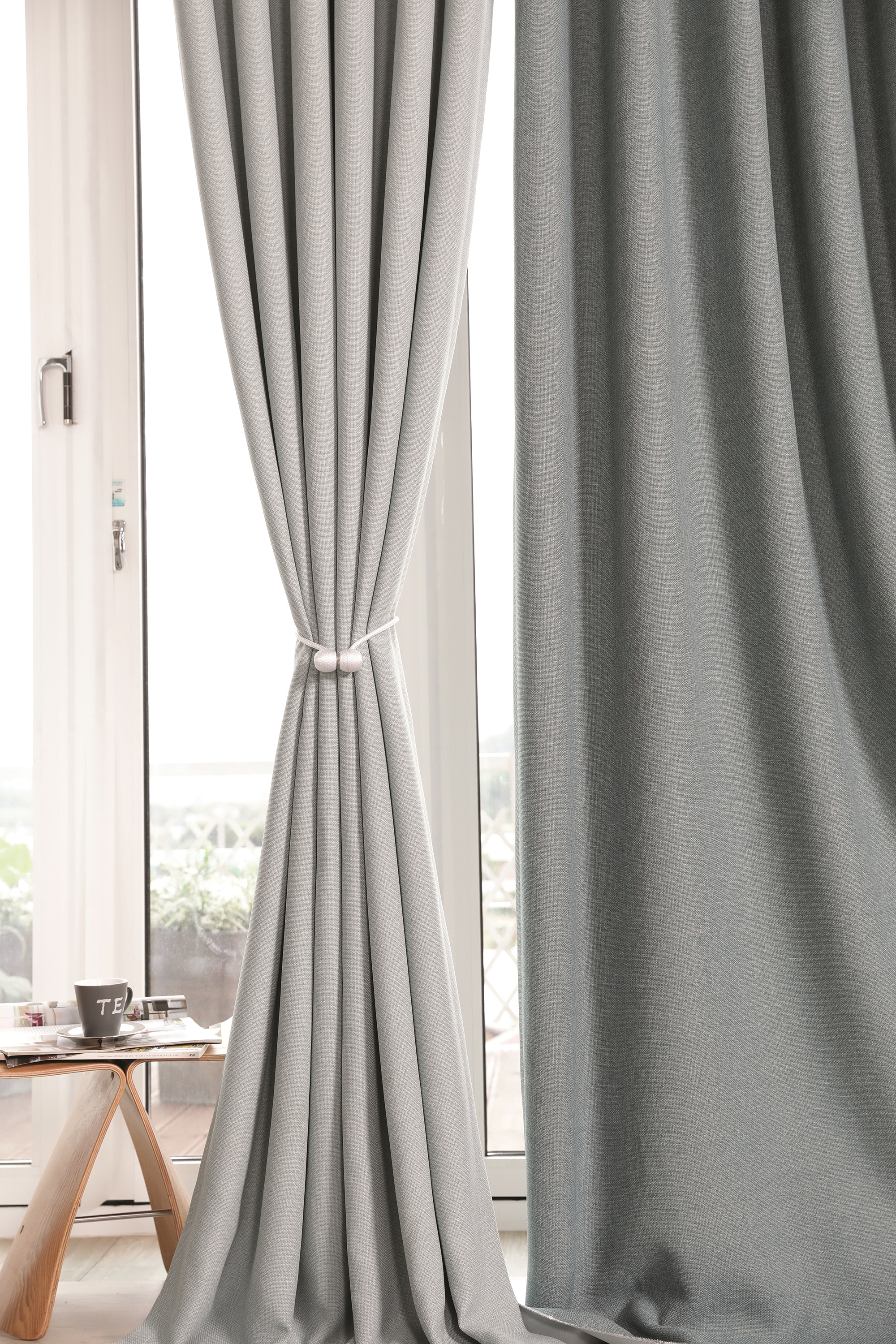 아르일랑 일상 암막 커튼 빛차단율 80% 형상기억 가공 1cm 나비주름 타입 항균 댄디스