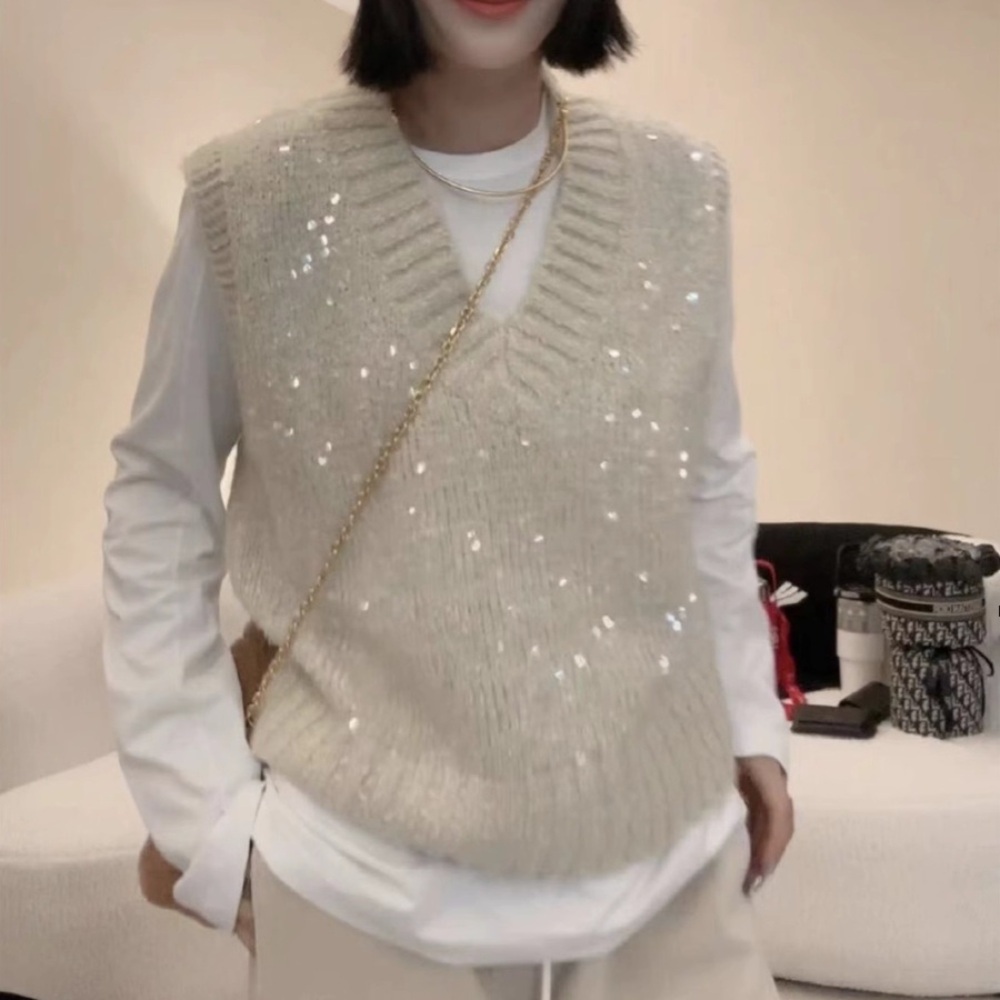 스팽글 브이넥 니트조끼 풀오버 연예인스타일 흔하지않은 민소매 반짝이 할머니 중년여성 4컬러 - 상품 이미지