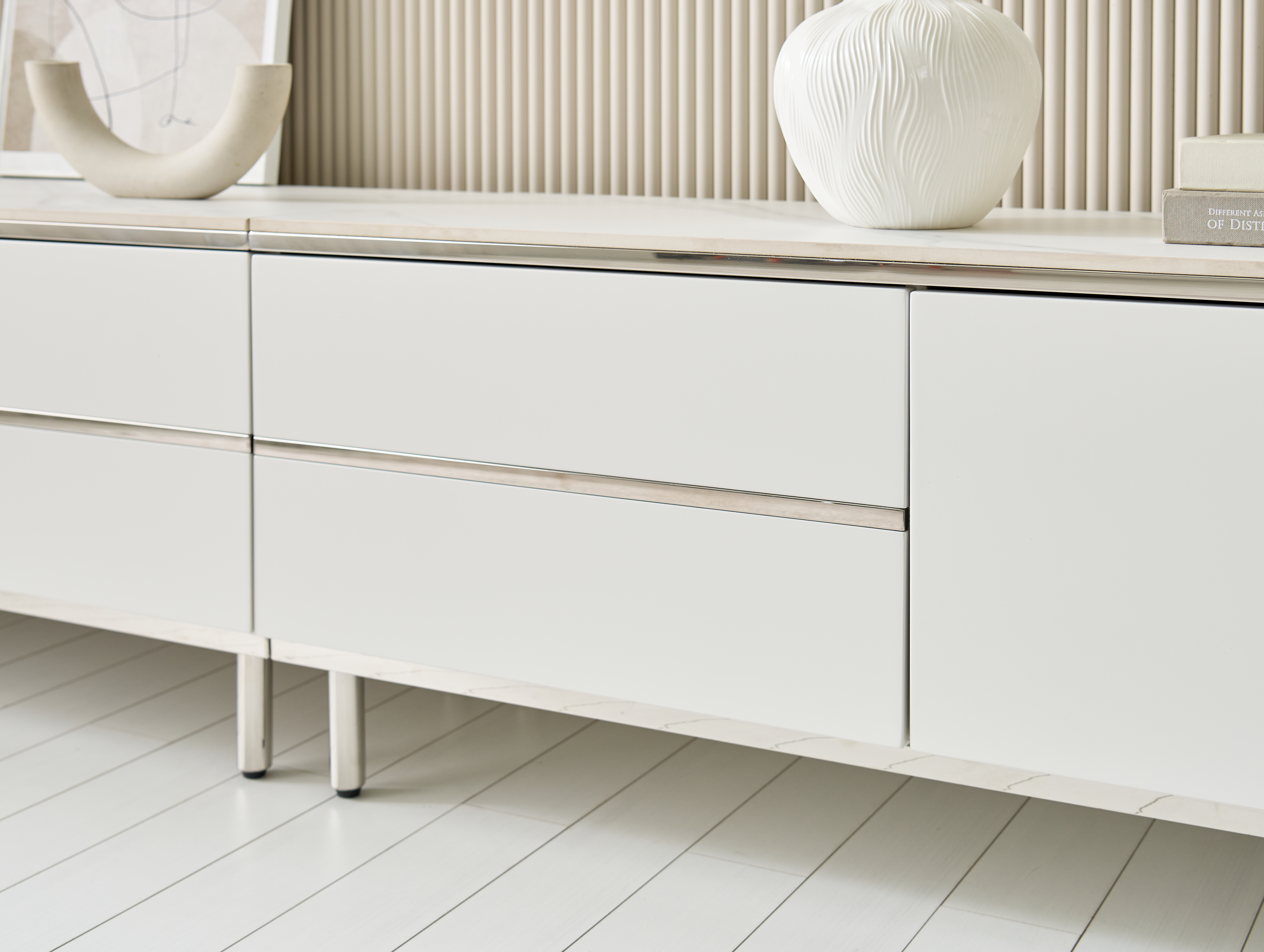 소피아 통 세라믹거실장 85인치 대형 TV 티비다이 2600