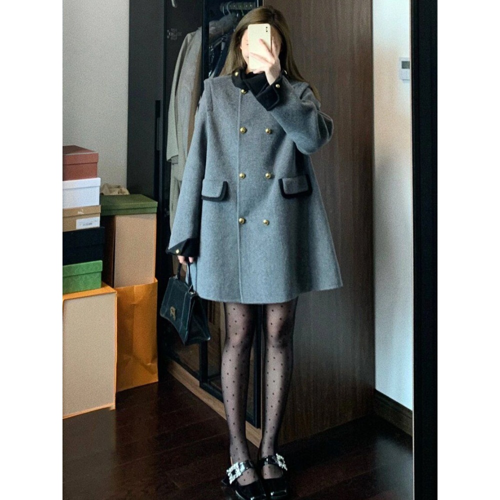 가오리핏 코트 케이프 하객룩 공주풍 소개팅 데이트 예쁜 패션 루즈핏 금장단추 고급 그레이 - 상세 이미지 4