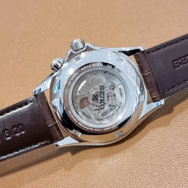 SE-29fac956-ddf0-45bd-a7a2-73903e2f053b.jpg