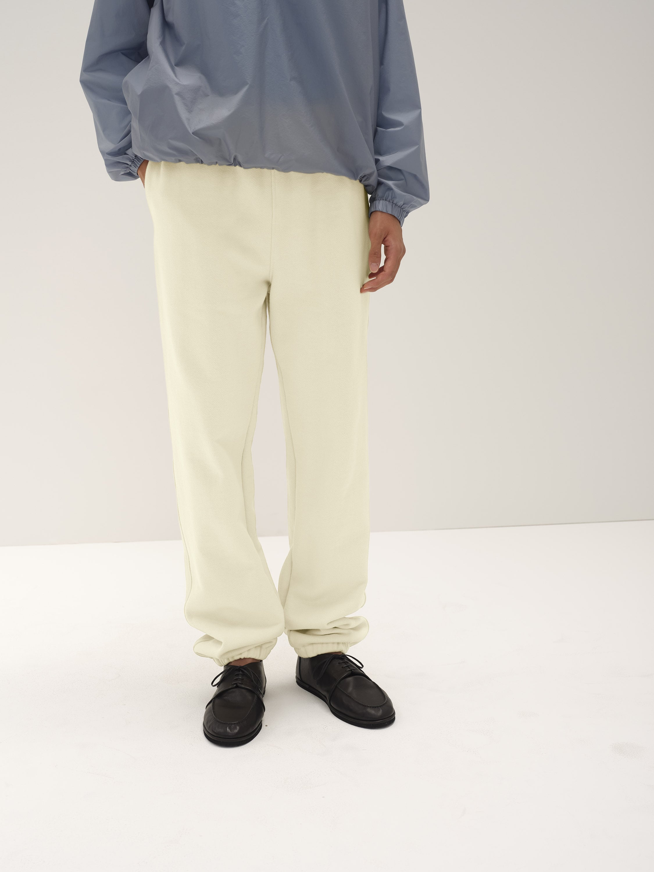 오라리 헤비 버튼 스웻 팬츠 AURALEE HEAVY BD SWEAT PANTS 이미지 4