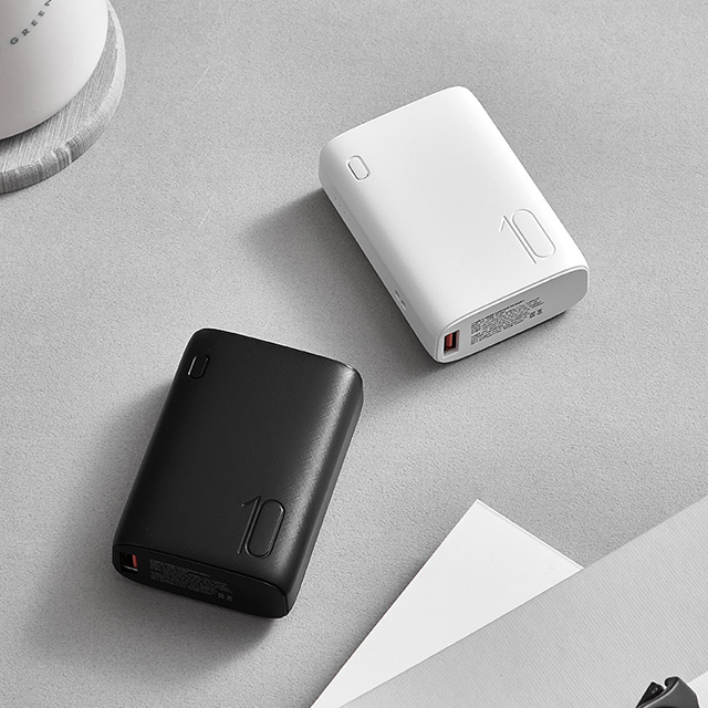 아이노트 PB100Q 카드사이즈 10000mAh 보조배터리