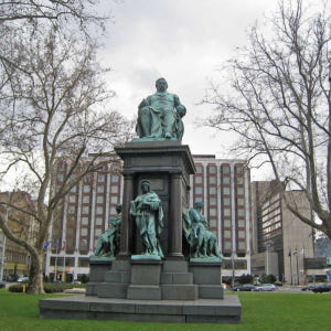 헝가리 부다페스트 반나절 투어: 유대인 필수 유산 투어 솔직 후기 | 실사용자 리뷰 분석 - 상품 이미지 2