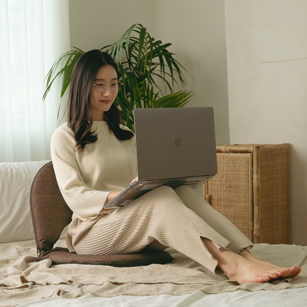 이코노미쿠스 접이식 등받이 좌식의자 앉은뱅이 허리 바닥 쿠션 침대 의자 기도