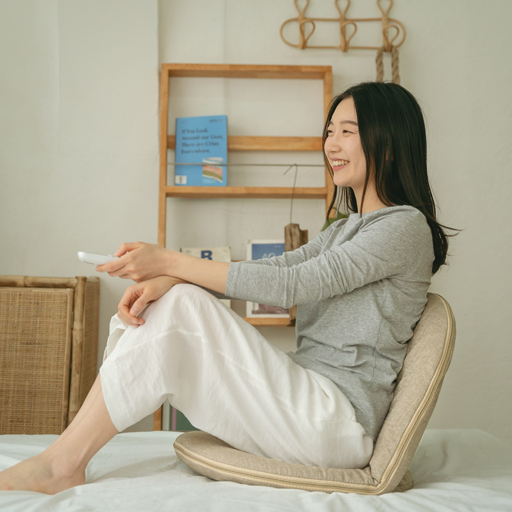 이코노미쿠스 접이식 등받이 좌식의자 앉은뱅이 허리 바닥 쿠션 침대 의자 기도