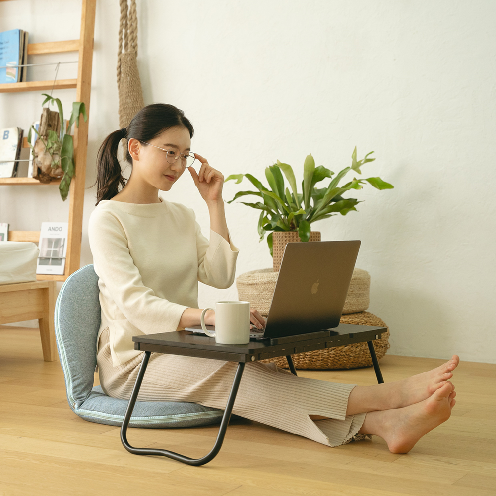이코노미쿠스 접이식 등받이 좌식의자 앉은뱅이 허리 바닥 쿠션 침대 의자 기도