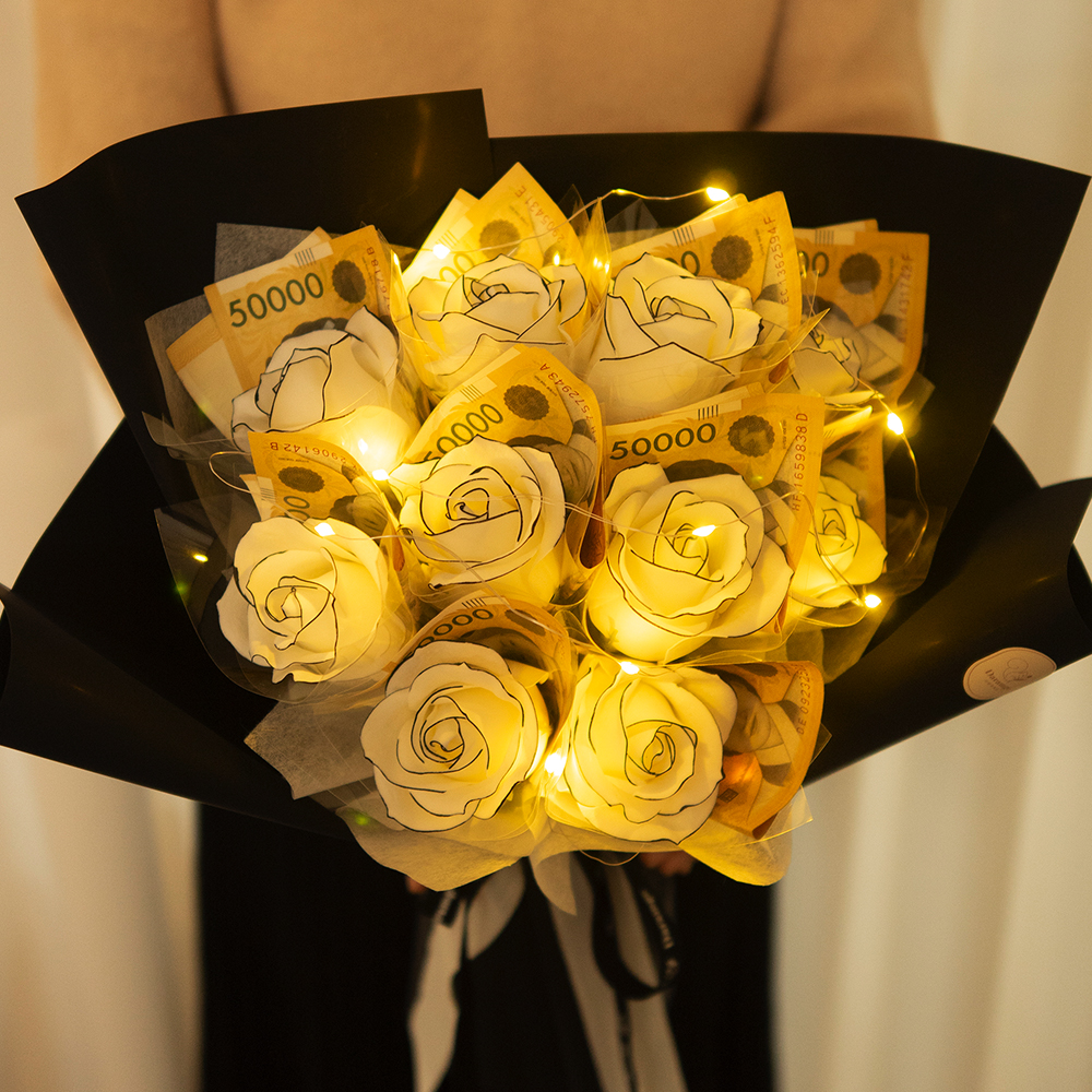 돈꽃다발 샤 넬 장미 비누꽃 돈다발 현금 용돈 꽃다발 생일 축하 프로포즈 기념일 선물