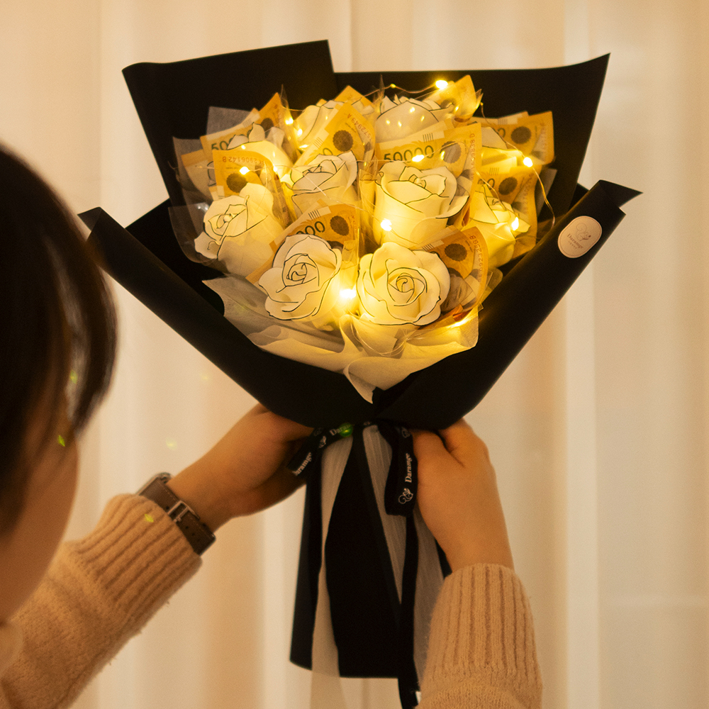 돈꽃다발 샤 넬 장미 비누꽃 돈다발 현금 용돈 꽃다발 생일 축하 프로포즈 기념일 선물