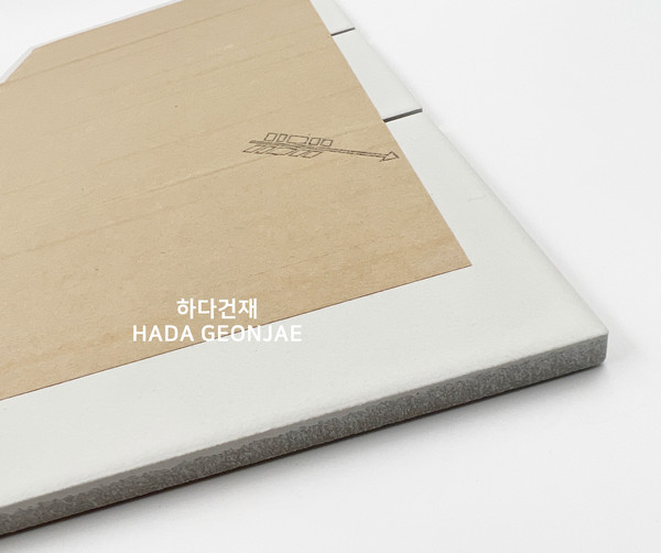 아이코트료와 마룬타일 M01 / 하다건재 일본타일 아이콧료와 ICOTRYOWA