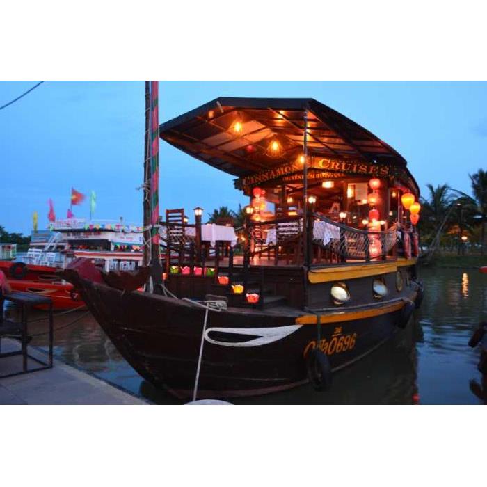 베트남 호이안 로맨틱 선셋 디너 크루즈 이미지 4