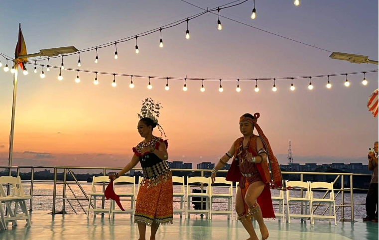 말레이시아 사라왁 로열 쿠칭 리버 크루즈 이미지 3