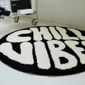 CHILL VIBES 라운드 원형 흑백 아트 힙한 디자인 스타일 미끄럼방... 솔직 후기 | 실제 배치 사진 포함 - 상품 이미지 4