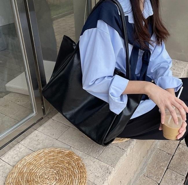 가죽 데일리 무지 빅 쇼퍼 숄더백 노트북 직장인 보부상 가방 이미지 2