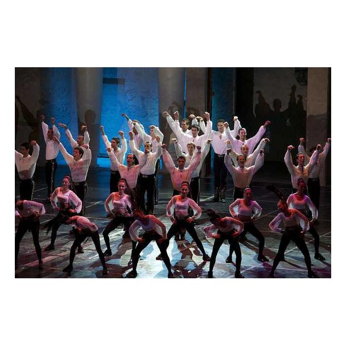 튀르키예 안탈리아 고대 아스펜도스 극장에서 펼쳐지는 아나톨리아의 불 댄스 쇼 이미지 4