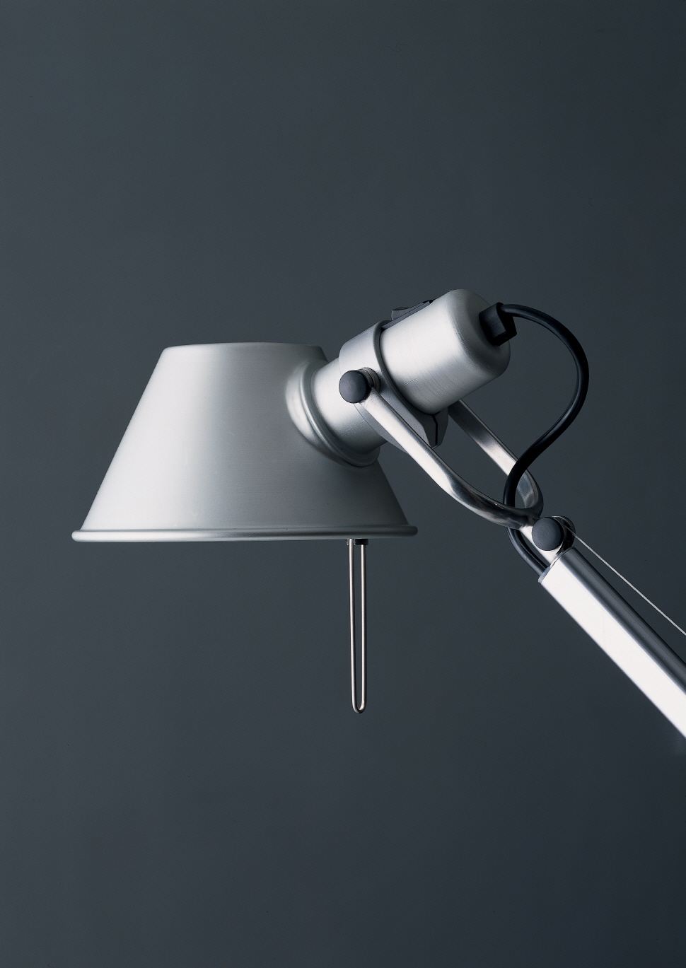 아르떼미데 톨로메오 테이블 책상 단스탠드 조명 TOLOMEO TABLE - 상세 이미지 2