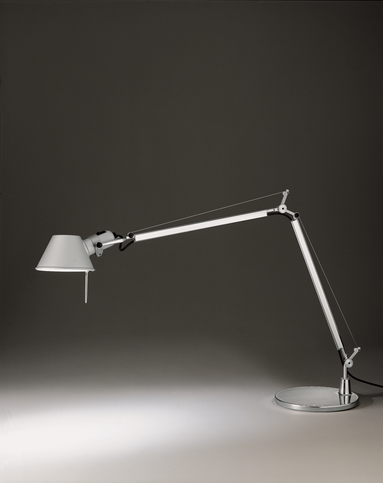 아르떼미데 톨로메오 테이블 책상 단스탠드 조명 TOLOMEO TABLE - 상세 이미지 5