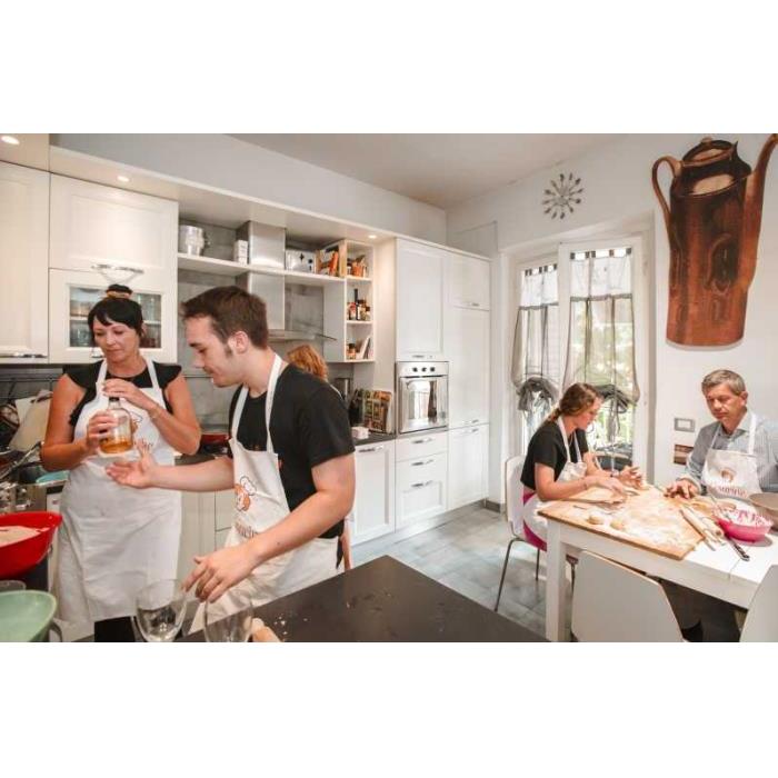 이탈리아 라스페치아 소규모 그룹 파스타 및 티라미수 클래스 이미지 2