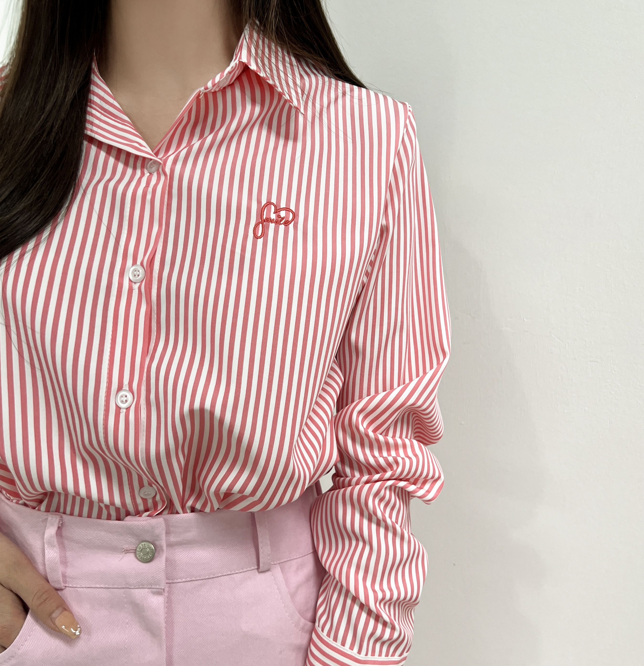 앤써 루즈핏 자수 스트라이프 남방 셔츠 - 상세 이미지 5