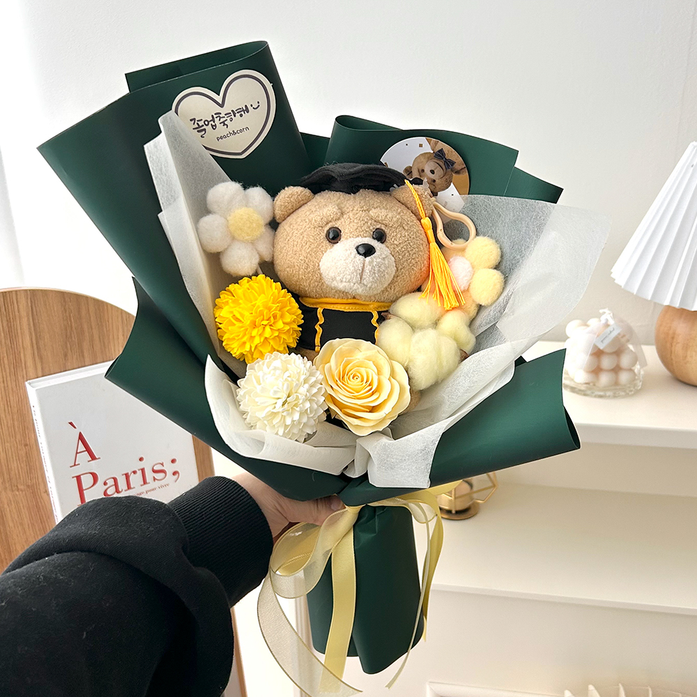 졸업식 인형 꽃다발 테드 곰 비누꽃 유치원 어린이집 학예회 콩쿨 재롱잔치 초등학교 입학 - 상품 이미지
